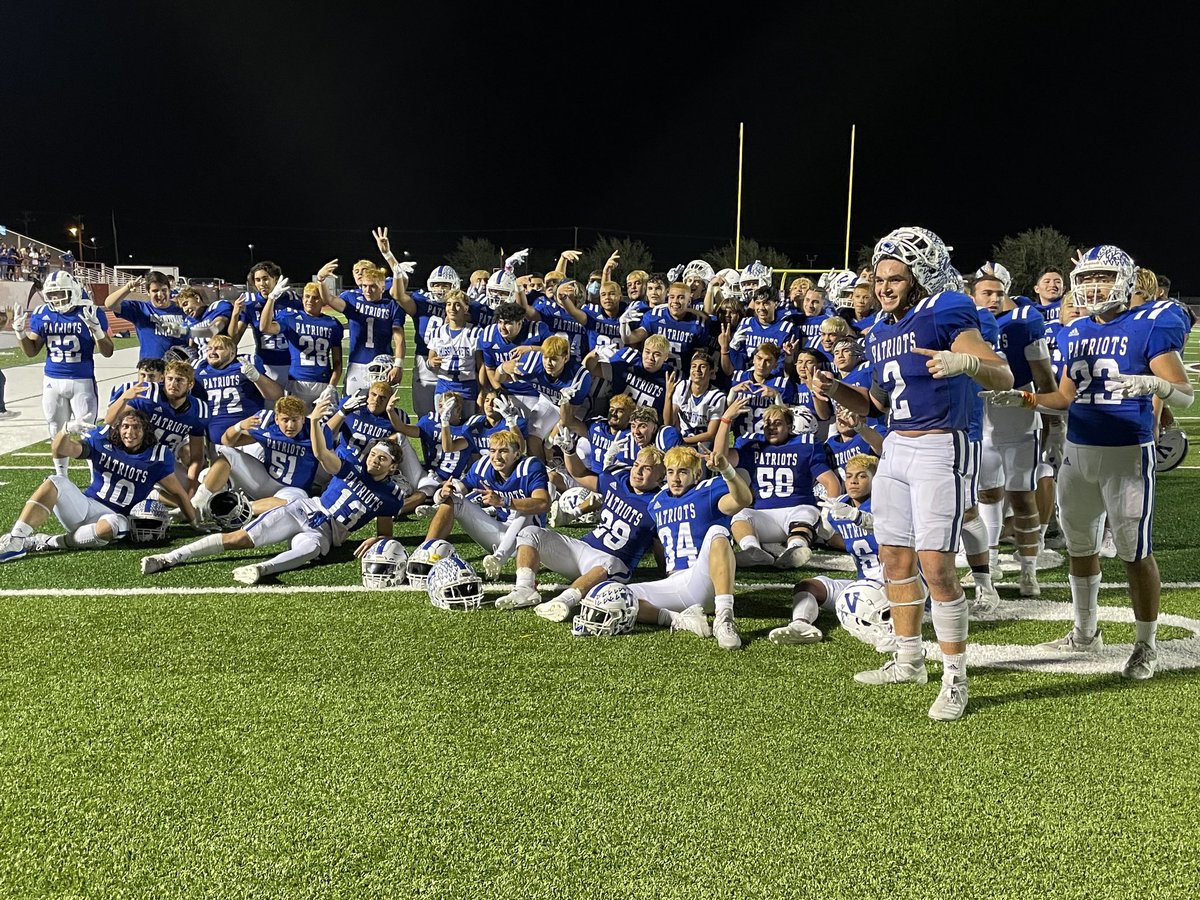 MissionCISD's tweet photo. The VMHS Patriots are advancing to the Area round of the playoffs! They came out on top of Medina Valley 17-14. Congrats Patriots! https://t.co/YsQPiSIaPL