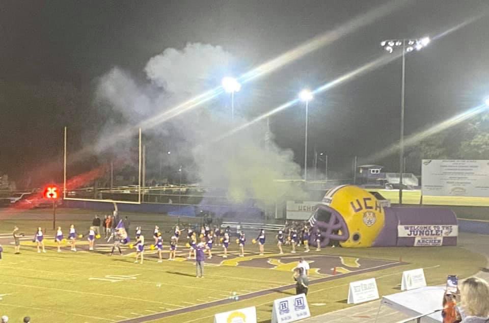 UCH_Football's tweet photo. Great rd 1 win over Trenton! Never a doubt...one to rd 2!! #WTAO #THDB #BBIB https://t.co/b1F3Nnn426