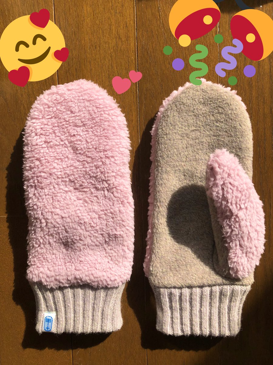 manimani_fruit's tweet photo. かわいいミトンをいただきました！🥳
あわせてミニマフラーを購入したところ、サプライズで他の商品の詰め合わせもいただいちゃいました😇💗
(どんどんかわい���商品が出てくるのでめちゃめちゃびっくりした)

DMでもご丁寧に対応いただき本当にありがとうございました！！🙇‍♀️
大切にします☺️ https://t.co/L4NCo1MTU6