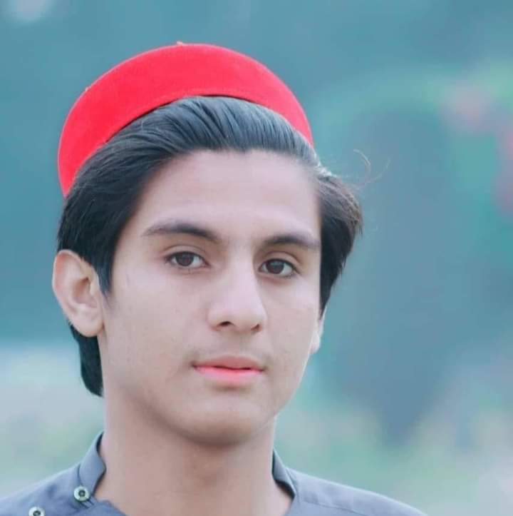 DilDarPashtun's tweet photo. هسې په دې باندې بدنام یو چې په ننګ پوهیږو
د مینې خلک یو قسم دی که په جنګ پوهیږو
@DilDarPashtun https://t.co/jEYTi19QkR