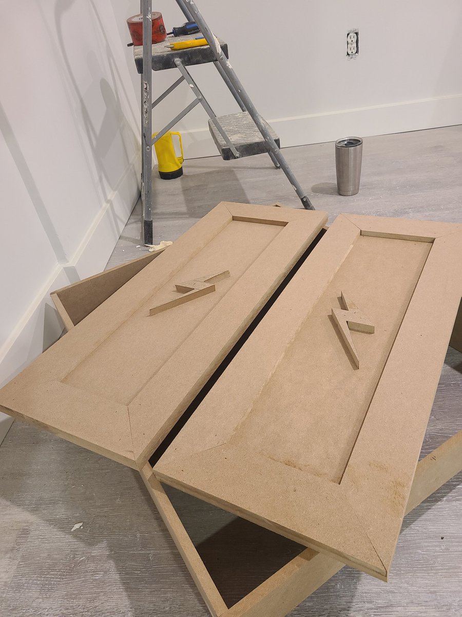 ilevelcontracts's tweet photo. Check out these custom doors we made for an electrical panel cover. ⚡
•
•
•
•
#renovations #custom #lightning #trustedpro https://t.co/wS6GwcXP1z