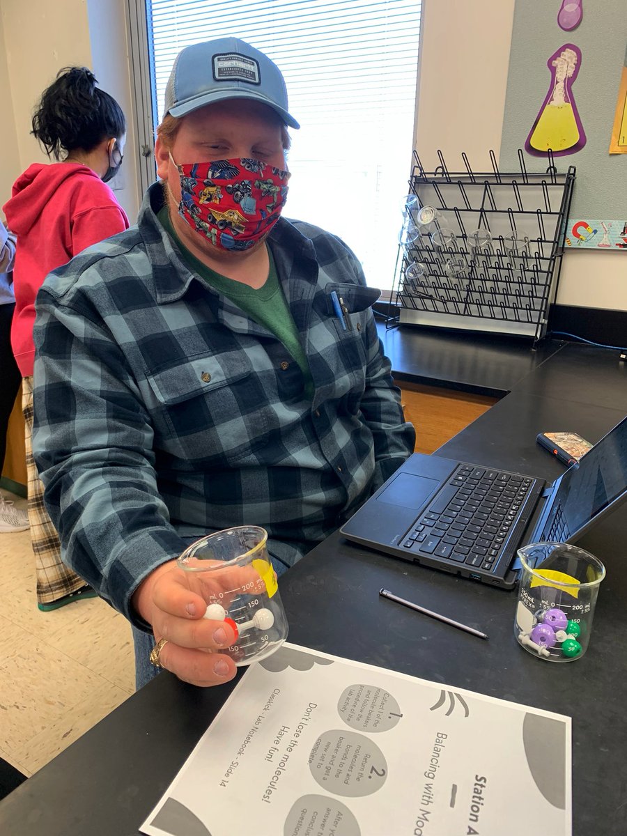 ChemTechTeach's tweet photo. My Ss asked me if I wanted a glass of water and I was there👏 for 👏it 👏
#slaterscience #chemistry #modelbuilding #sopunny @SlatersBAHS https://t.co/4rp2Jq7zPm