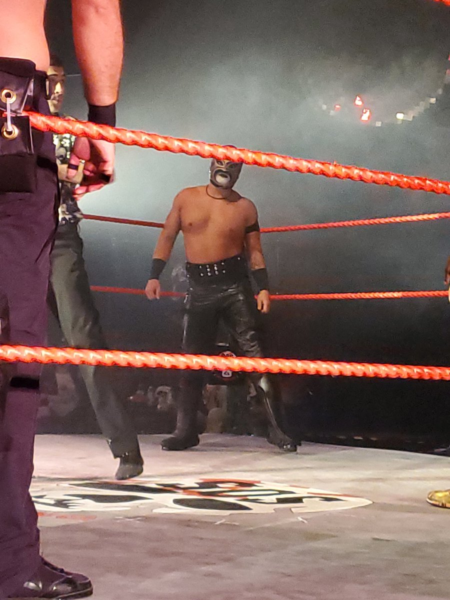 sosprowrestling's tweet photo. @LuchaGhoul making a surprise appearance at #Miami #sospro https://t.co/20BhYZmWus