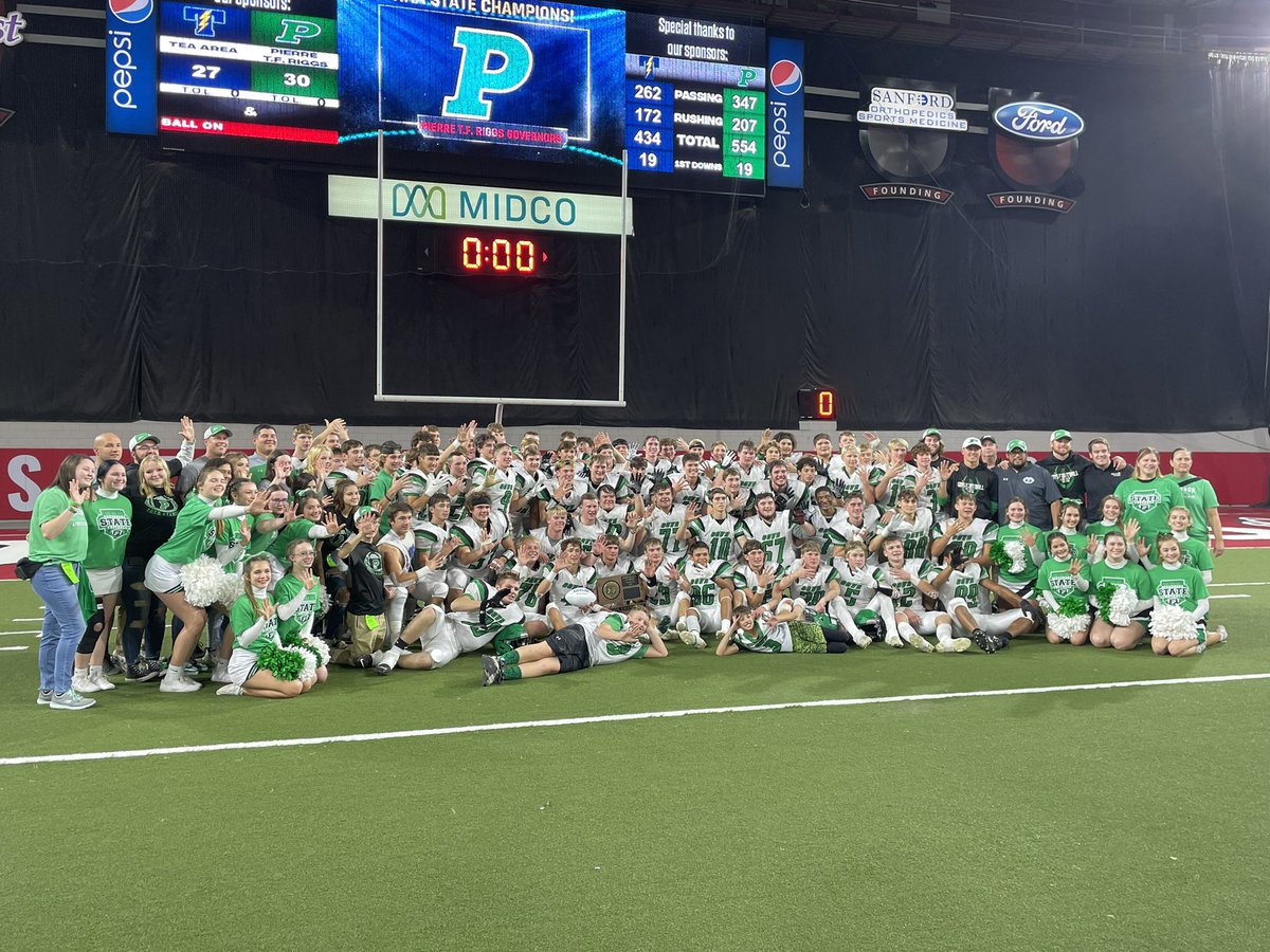 danswartos's tweet photo. Congrats to the 2021 @SDHSAA 11AA state champs the Pierre Governors! @TFRiggs @Governorstrong https://t.co/7JjbwkqAo4