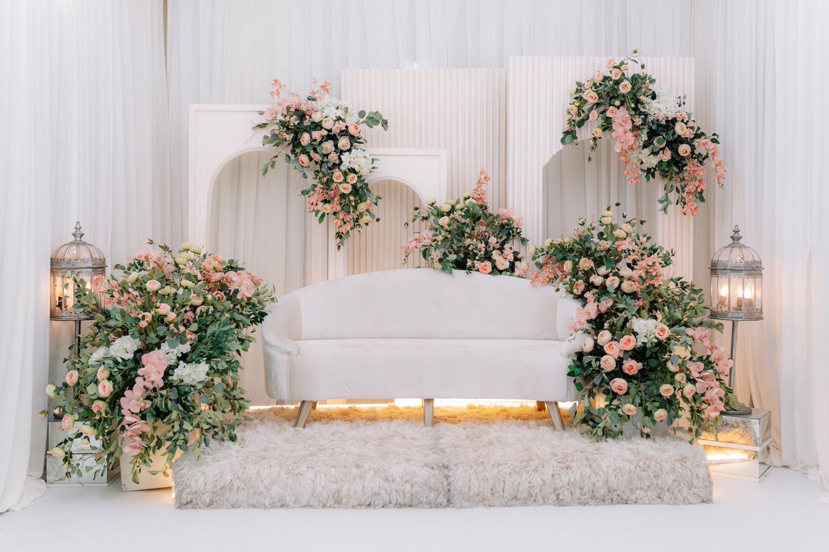 najwaabhalim's tweet photo. Puas hati betul dengan deco walaupun event dekat rumah je https://t.co/EvRVtFTILU