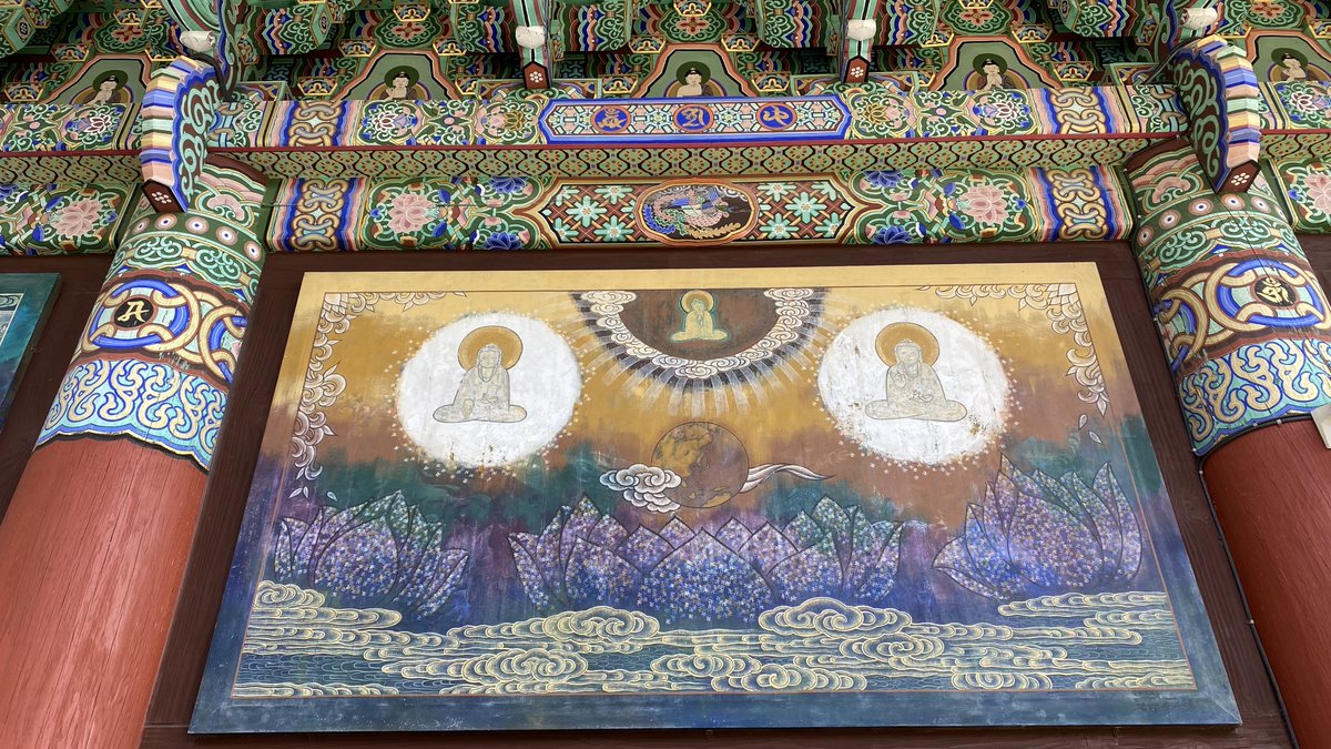 K__Phoenix's tweet photo. 성륜사 (Sungryunsa)
I would like to introduce the works of K-Phoenix painted all over the place.
The first place to visit is Sungryunsa. 
#Temple #culture #nfts #탱화 #선화 #Korea https://t.co/3gxDjmVihs