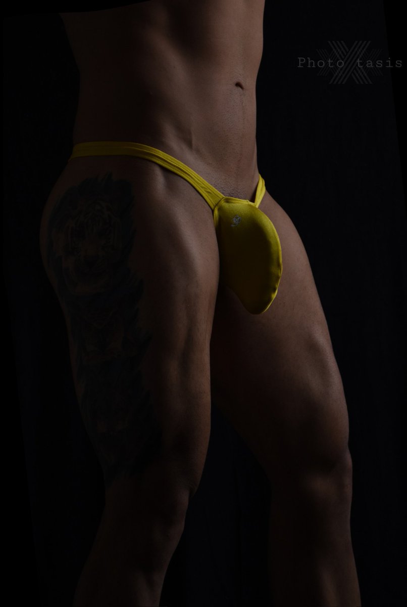 PhotoXtasis's tweet photo. @JoeSnyder_ @JoeSnyderUSA #sexymale #theroyalcrown
#nudeart #privatecollection #nudemodel #bestoftweet #cuteandsexy #cuteguy #eroticguy #eroticgay #eroticmale #photoshoot #homoerotic #hotgay #sumision #sumiso #dominator #skull #calavera #facepaint #underweargay https://t.co/r0WYWs79HL