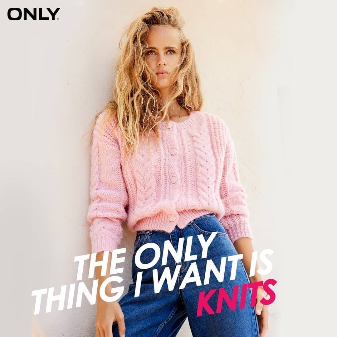OnlyIndia's tweet photo. This is what cozy looks like ❄ 
The ONLY Thing You want is EVERYTHING snug, warm and comfy! 

#ONLYThingIWantIsEverything #ONLYEverything #ONLYIndia #AnanyaPanday #ONLYxAnanya #ONLYMyStyle https://t.co/0g37GbrvE8