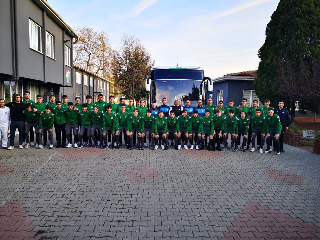 U16 ve U17 takımlarımızın Ümraniye yolculuğu başladı🐊