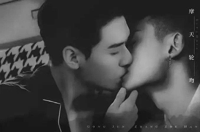 蓝浪渡樱花 tweet media