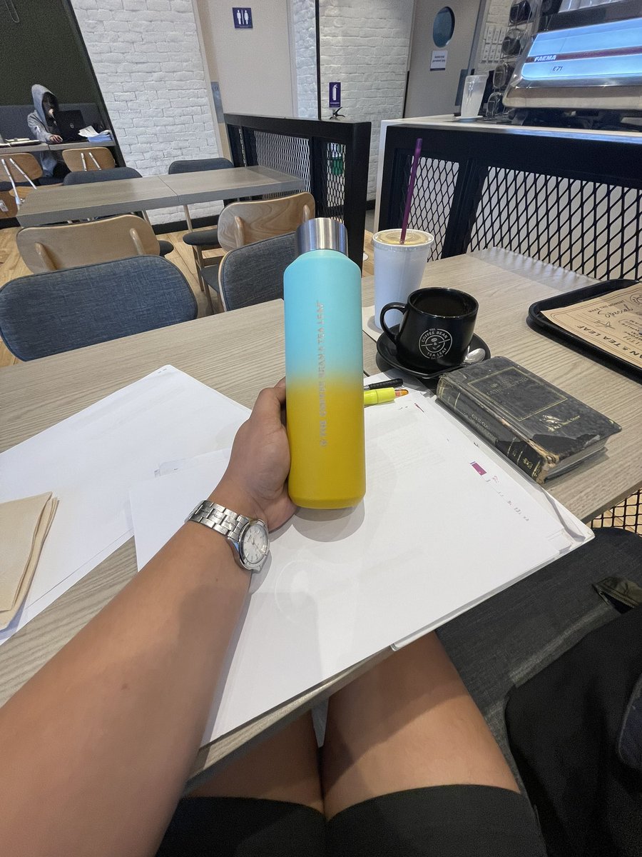 jannchem's tweet photo. Got my cbtl tumbler. Double stamp din pala today! Sige aral kana Sexbomb Jopay! #Patatim! ๐ https://t.co/sSy0m3aaLM