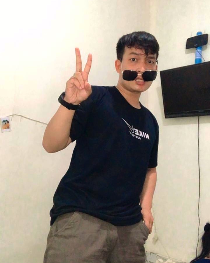 batra_royhan's tweet photo. Buat yang jomblo yok gusskan
#tangerangcikupa
#TheMysteriousClass 
#DisneyPlusDay 
#gay
#anakmedan https://t.co/T70FTOqUvP