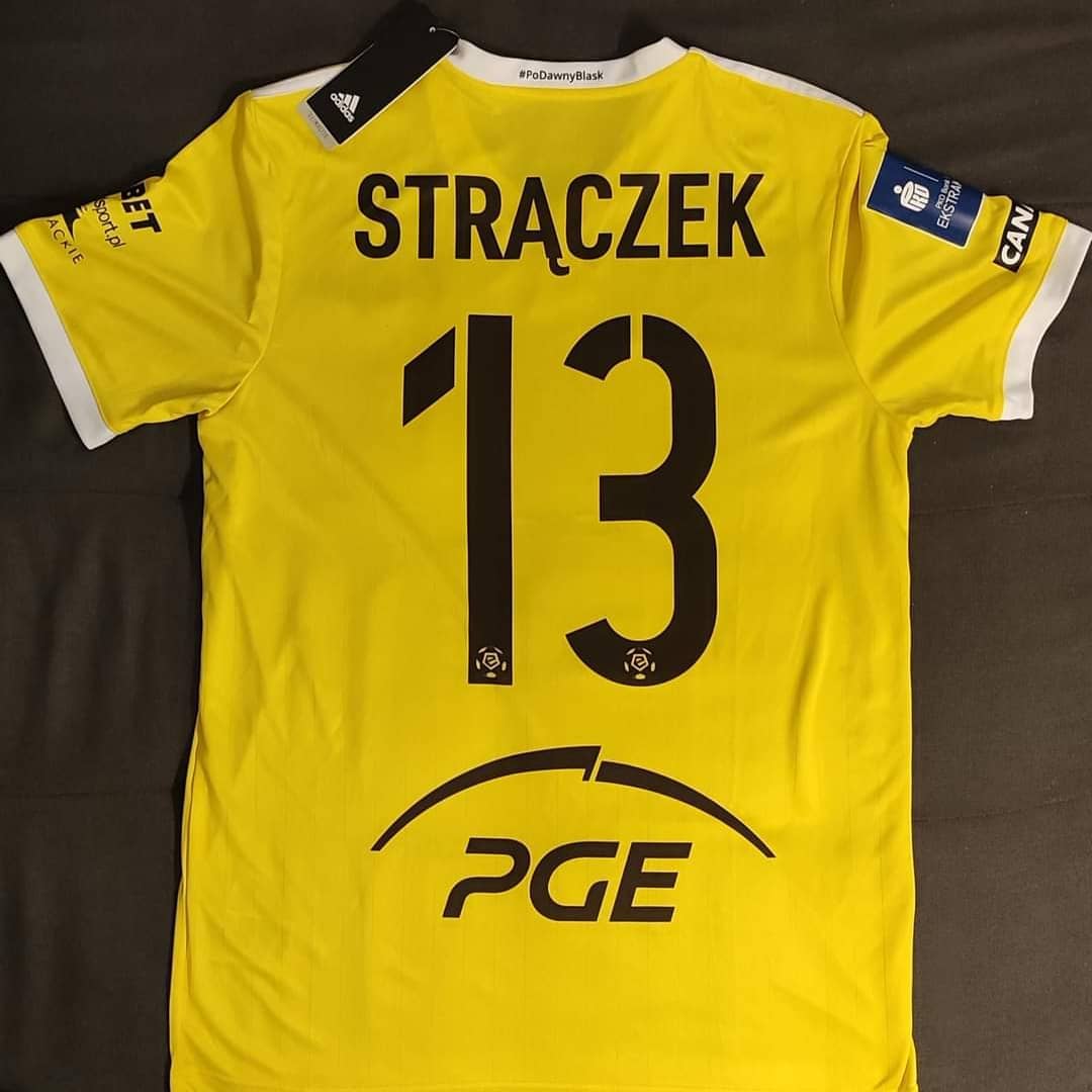 AlanRosenbeiger's tweet photo. Kolejna koszulka rafa.str na licytacjach #dlastali🤍💙 Dołącz do nas na https://t.co/y67lqtp2DF i kupuj lub wystawiaj na sprzedaż cokolwiek. Twoja pomoc jest bardzo potrzebna🤍💙
Robię to #DlaStali Mielec
https://t.co/gA0pIfDL7N alan.rosenbeiger https://t.co/adhN9PfJdI