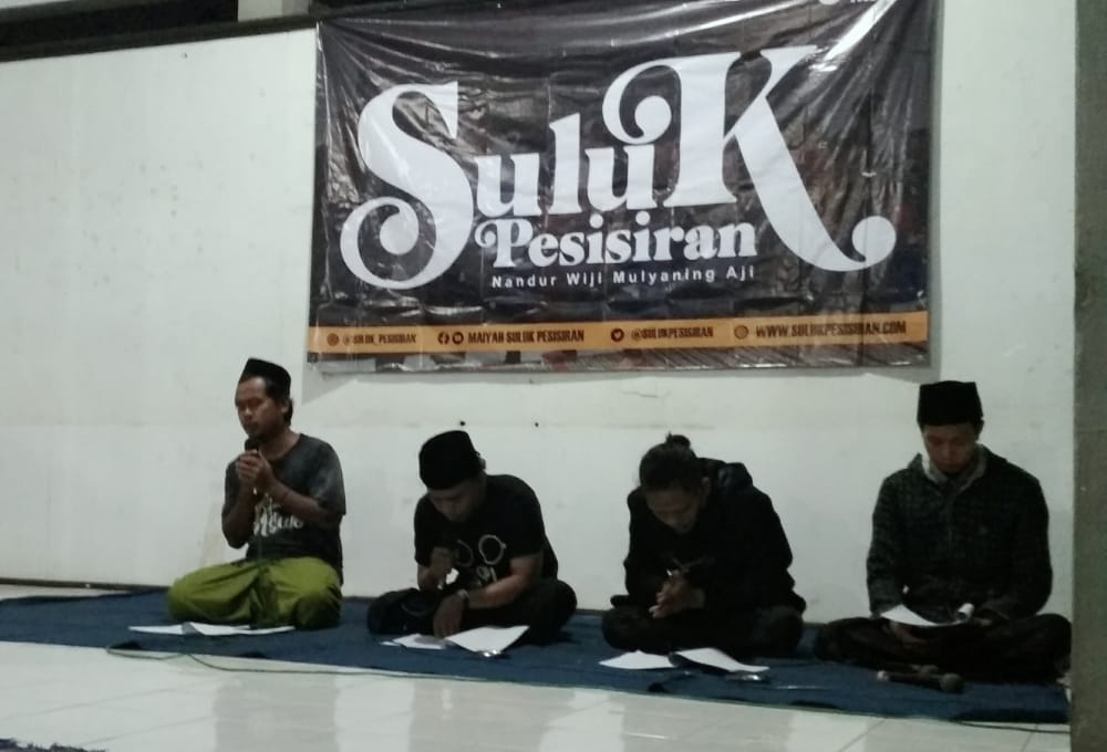 SulukPesisiran's tweet photo. #6TahunSulukPesisiran
#SPOkt https://t.co/Hko6WkuXg3