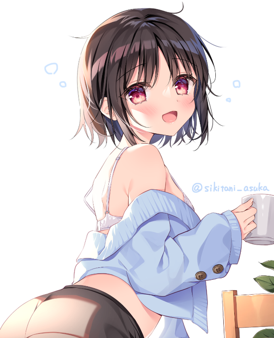 「おはよ~、なにか飲む?」