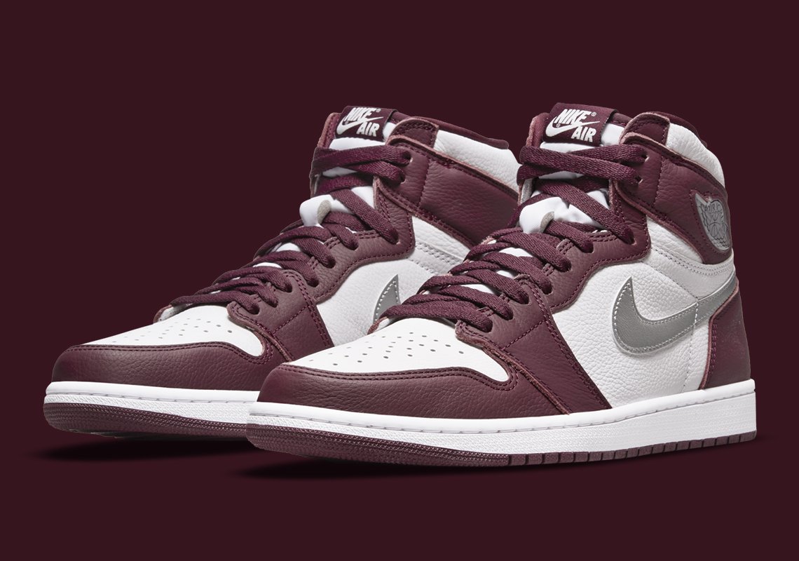 saleproxy's tweet image. Air Jordan 1 Retro High OG "Bordeaux"
Release Date: Nov 20th, 2021 (Saturday)
Color: Bordeaux/White/Metallic Silver

Mens: $170
Style Code: 555088-611

Grade School: $130
Style Code: 575441-611
bit.ly/sneakersnew