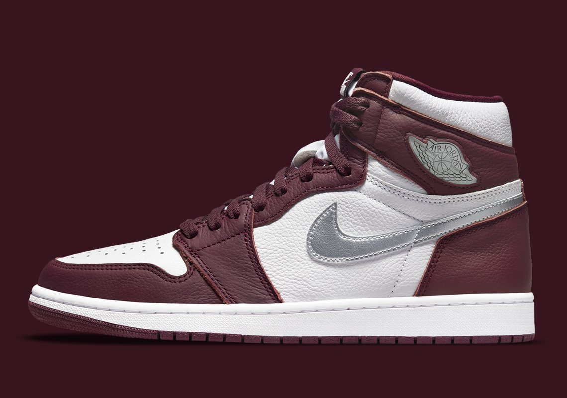 sneakersproxy's tweet photo. Air Jordan 1 Retro High OG "Bordeaux"
Release Date: Nov 20th, 2021 (Saturday)
Color: Bordeaux/White/Metallic Silver

Mens: $170
Style Code: 555088-611

Grade School: $130
Style Code: 575441-611
https://t.co/gQXROtHDwW https://t.co/R8PAunBVax