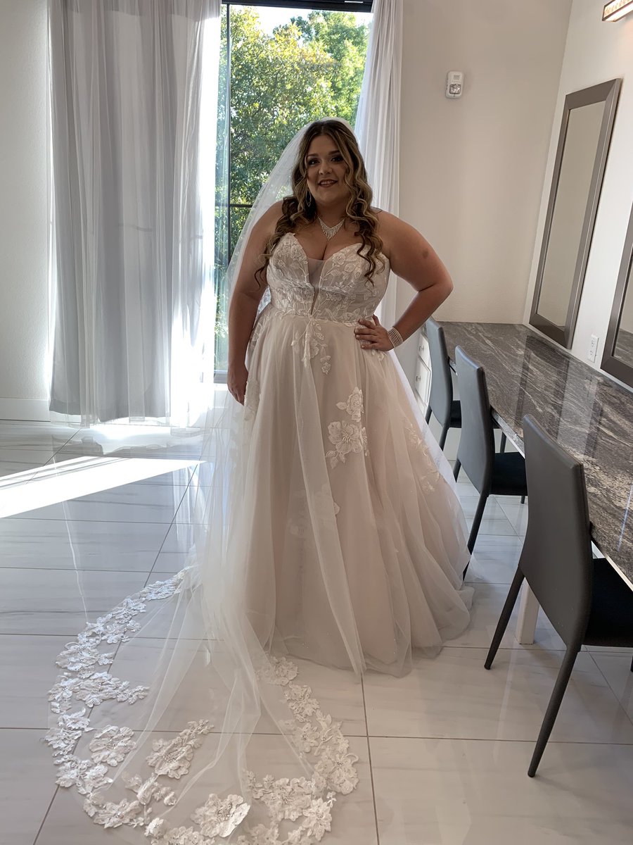 PraySingLaugh's tweet photo. Little update on my life 🥰 https://t.co/2dPoLrtQuE