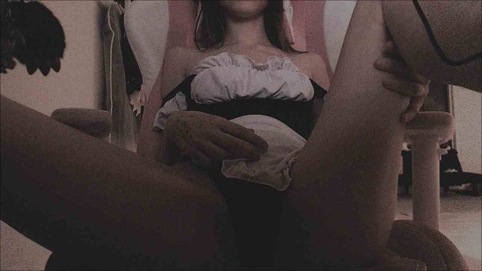 Watch sminky's leaked NSFW photo on TwXstars