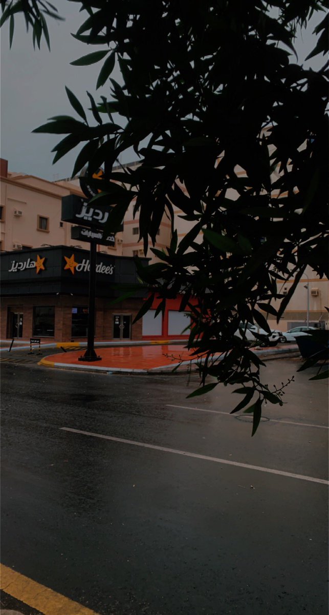 A250Rj's tweet photo. اللهم صيباً نافعاً 🌧🕊. #جدة_الأن https://t.co/GlFNbdqzUa