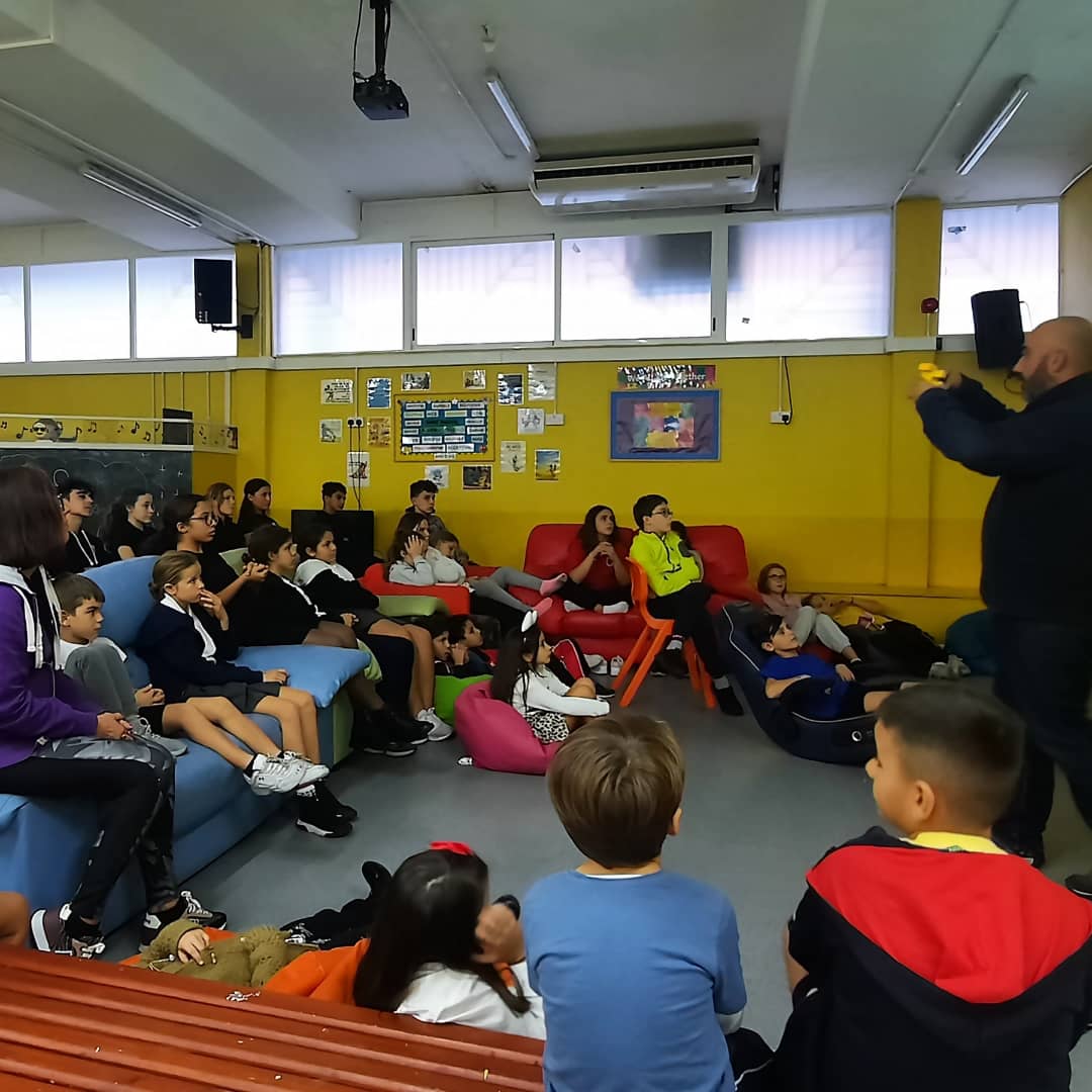 NautilusGib's tweet photo. https://t.co/y3GRwHoU18 invited us to deliver a workshop at the Laguna Youth Club on the dangers #singleuse plastic pose in our oceans

Community outreach is vital to spreading the message to all 

We need to #ACT because #ActionChangesThings 

#empoweringyoungminds #Gibraltar https://t.co/TY2HbNF6bJ