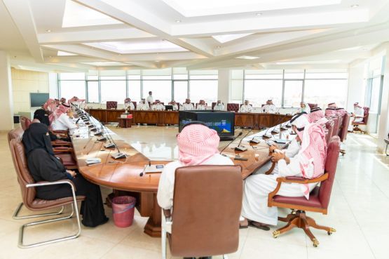 أمانة عسير تنظم ورشة عمل لاستراتيجية منطقة عسير dlvr.it/SCQjZh