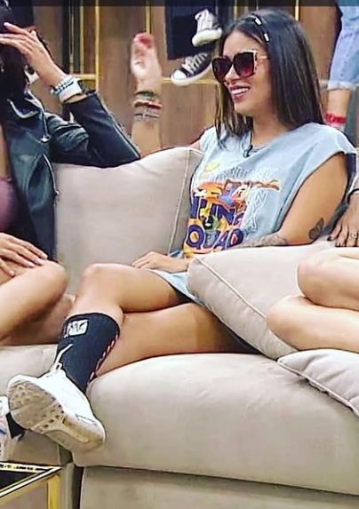 Hanna ツ | semi ia 📚 tweet media