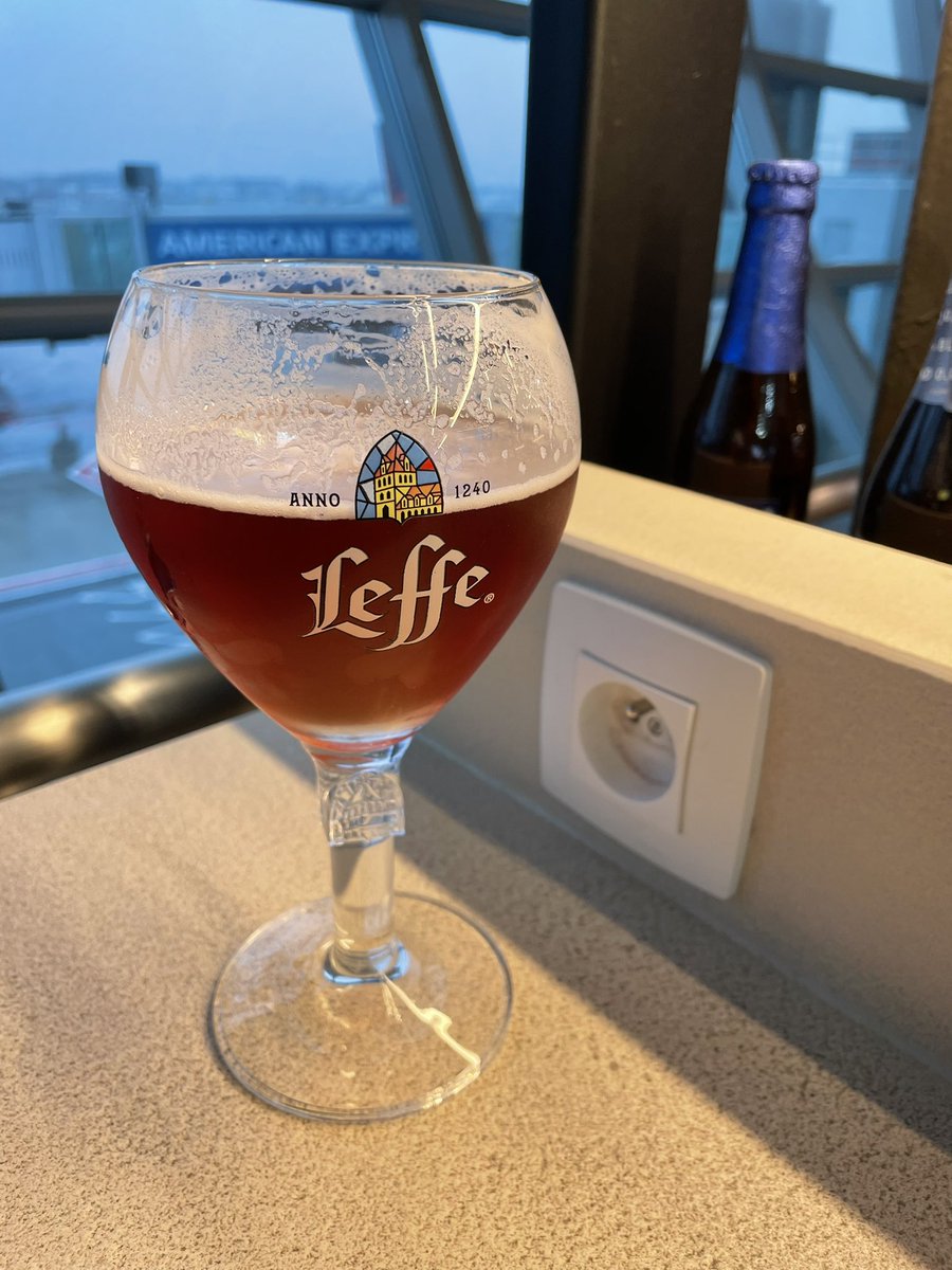 Quand nous sommes en Belge pour un moment… #Leffe #breakfastbeer Leffe Ruby… it’s like fruit juice & my body knows no time… #airportbeer