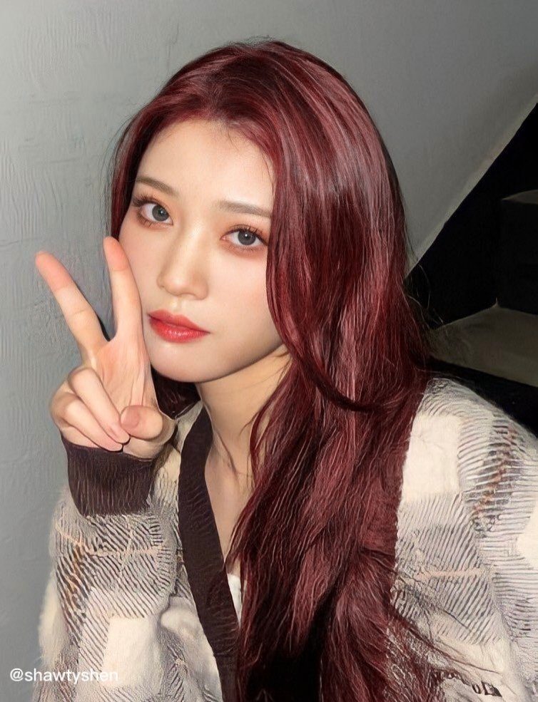 allbyyu's tweet photo. OKAY WHAT IF?!?!?!

-A thread https://t.co/Yl8N4xH58F