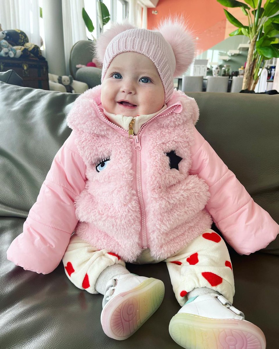 babxcass's tweet photo. Little sunshine of my life 💜 https://t.co/lqjvuT6Rzr