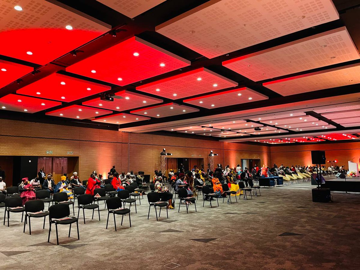 DrSBRadebeFoun1's tweet photo. Excitement is in the air, the long-awaited meeting of great giants is about to begin. Stay tuned for more updates.  Kusazobamnandi  :) 
#7thAnnualLecture2021
#LegacyOfSlabbert 
#DrSBRadebeFoundation https://t.co/JdR7FKFntl