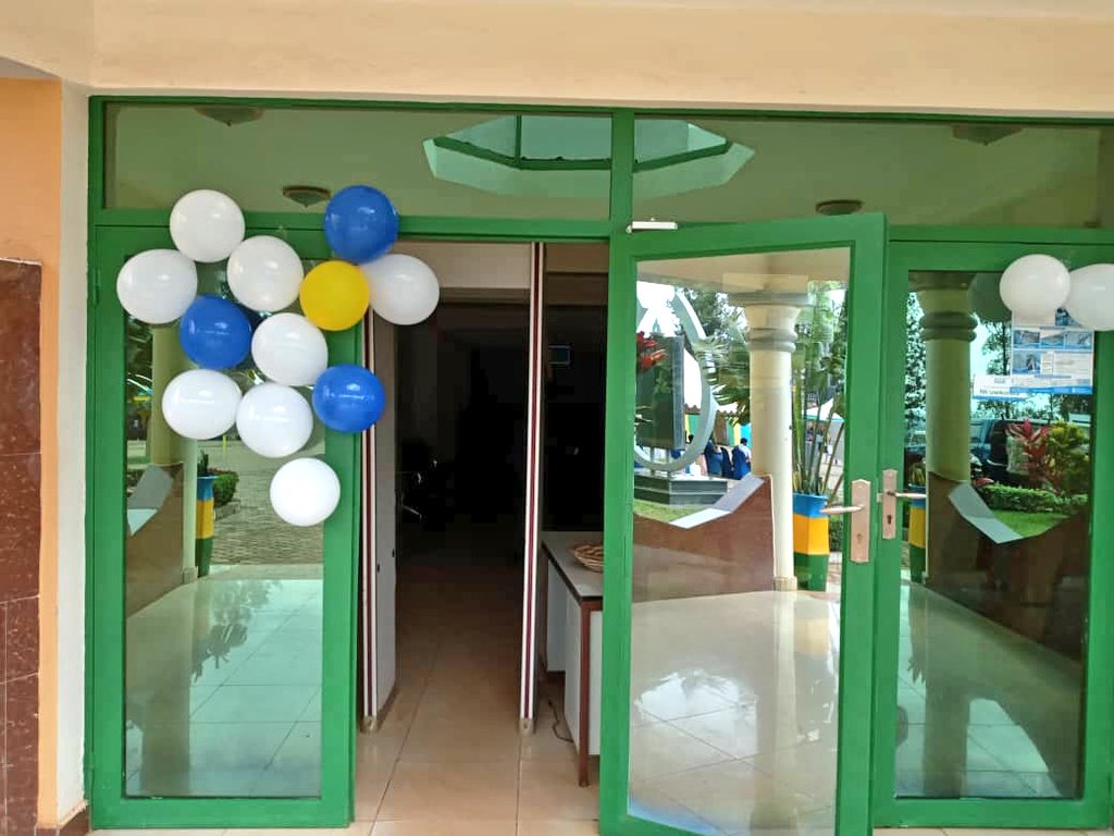 RwandaSouth's tweet photo. Ni ubukwe bw'amatora mu #Besamihigo ba @Kamonyi
#IterambereRirambye
@KayitesiAlice4 @gatjmv @parfaitbus @RwandaLocalGov https://t.co/E1HxISFMEj