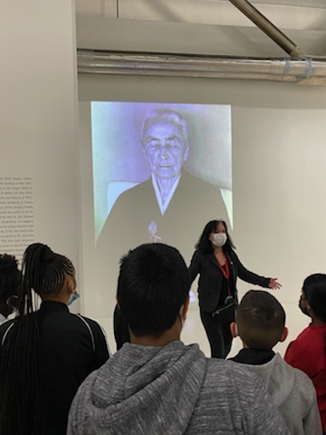 VillonCollege's tweet photo. Les élèves de 5ème 2 au @CentrePompidou pour l'exposition consacrée à #georgiaokeeffe https://t.co/R1zjWk8Xcy