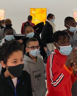 VillonCollege's tweet photo. Les élèves de 5ème 2 au @CentrePompidou pour l'exposition consacrée à #georgiaokeeffe https://t.co/R1zjWk8Xcy