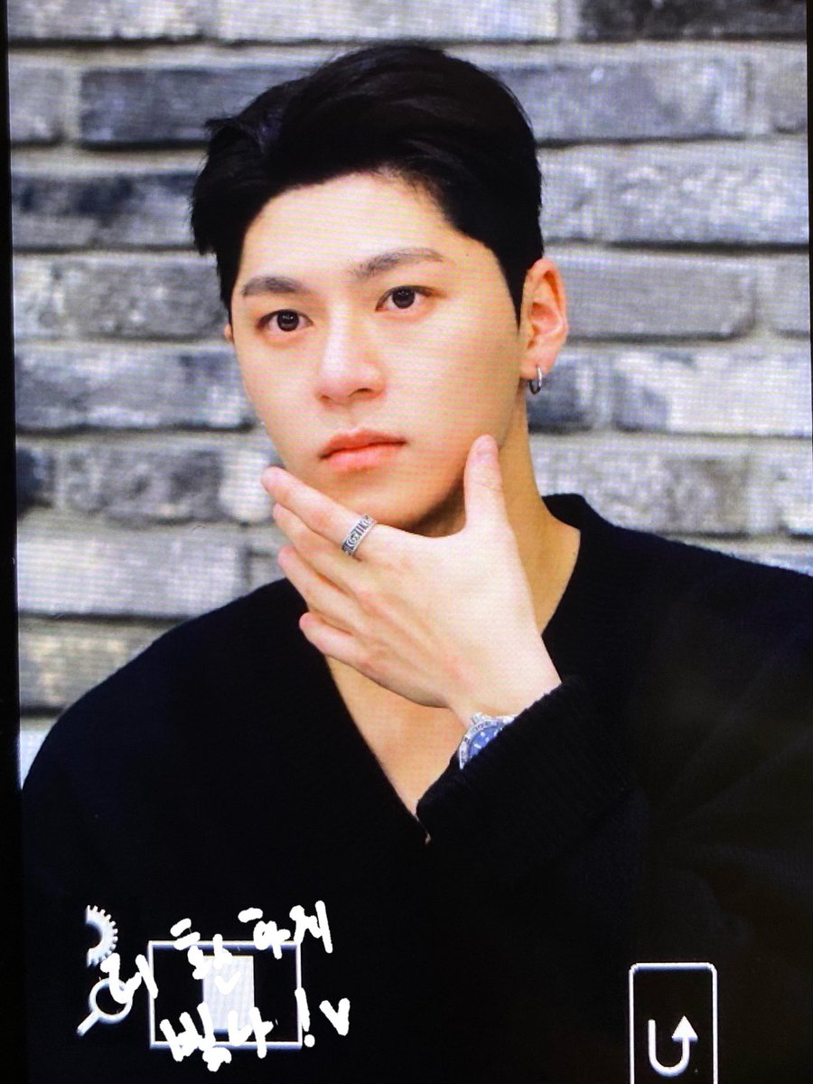 HWANIYA0425's tweet photo. 211113 메이크스타 팬미팅 프리뷰

#엔쿠스 #NCUS #환 #HWAN #지성환
#더환하게빛나
@ncusofficial https://t.co/KHe8V143zY