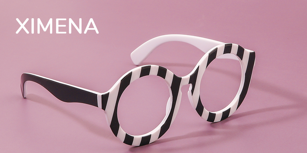 WhereLight2015's tweet photo. Don't be afraid to break the rules~
-----
𝙨𝙚𝙖𝙧𝙘𝙝 Frame: XIMENA white
-----
➡Shop now:  https://t.co/oGfbIdSw8k
🔔11.11 Sale- up to 90%off
🔔Free Shipping on orders over $69
➡ Buy chic glasses in https://t.co/5psfWr97kW https://t.co/154fQg5t2I