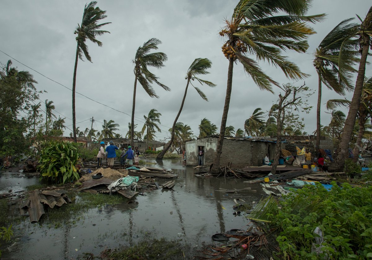 CARE_Danmark's tweet photo. This is why! 

#COP26 must prioritise those most impacted by the #climatecrisis and urgently address #LossAndDamage  finance now! 

#PayUp4LossandDamage #MakePollutersPay https://t.co/qr8YbYX5aM