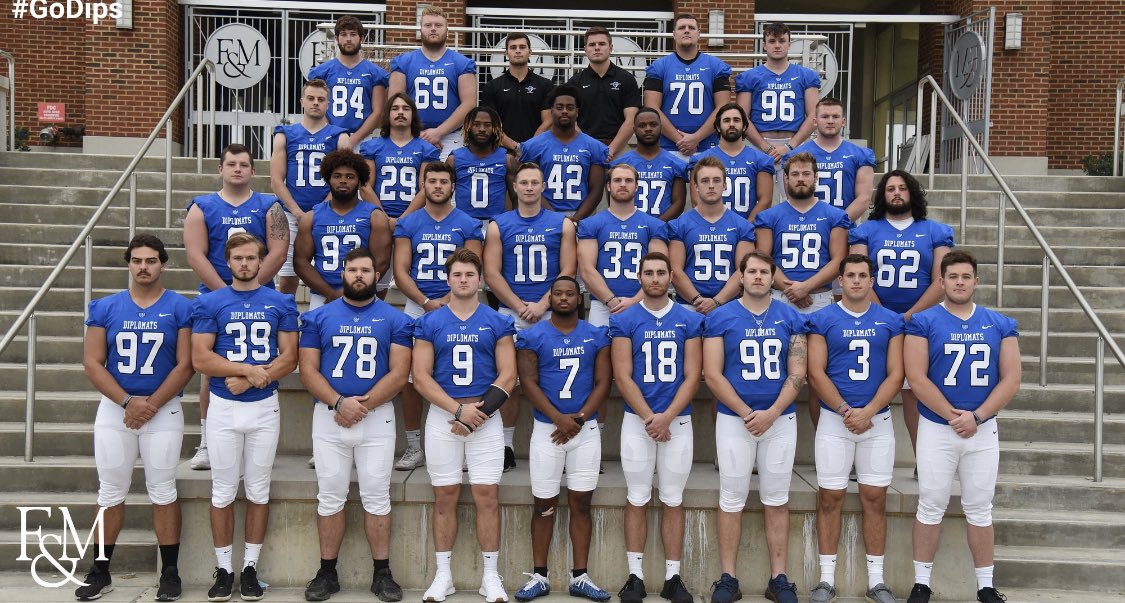 GET UP!! ITS SENIOR DAY!🔵⚪️
 
1 p.m. @ Shadek Stadium
#GoDips