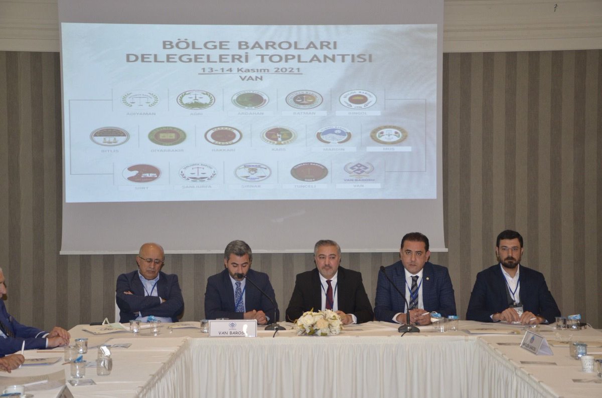 UrfaBarosu's tweet photo. Van Barosu’nun ev sahipliğinde, TBB seçimi gündemiyle yapılan ve iki gün sürecek olan “Bölge Baroları Delegeleri Toplantısına” Baro başkanımız Av. Mehmet Velat İzol ve Baromuz delegesi Av. Abdullah Öncel’in katılımıyla devam etmektedir. https://t.co/jtj9JZBgOf