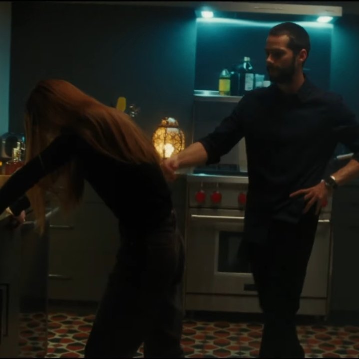 fawngirl_666's tweet photo. buen dia me desperte pensando en como taylor dijo que esta escena fue grabada en una sola toma y que a parte sadie y dylan improvisaron la mayor parte https://t.co/t8V74bNCtT