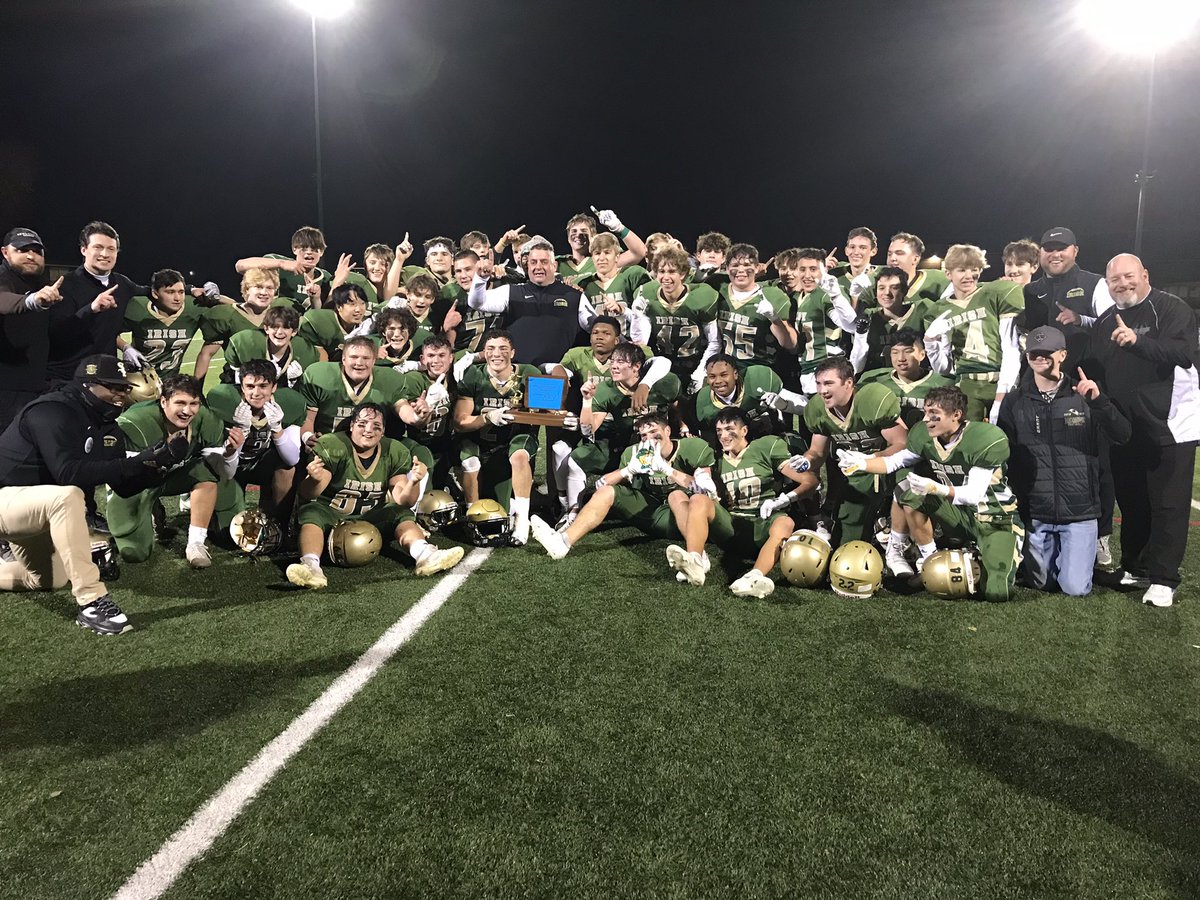 piaadistrict3's tweet photo. Our 2021-2022 District III M&amp;T Bank Class 2A Football Champions: The York Catholic Fightin’ Irish! https://t.co/Yju9Cu6Sho