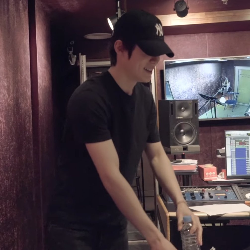 ً (@jjhlooks) on Twitter photo 