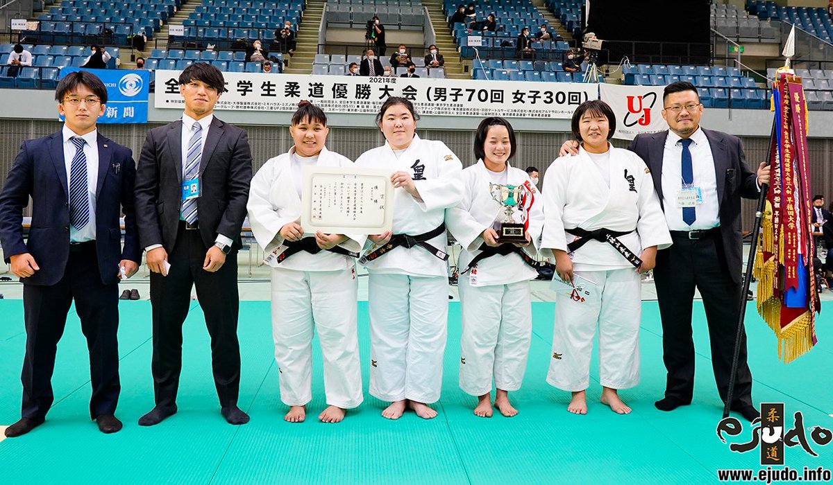 eJudo's tweet photo. 【ニュース】皇學館大が初優勝、エース上林山未来の得点力光る／2021年度全日本学生柔道優勝大会女子3人制

※準々決勝以降の対戦詳細を付しています
https://t.co/RbRELl6mhB https://t.co/wOSfpkvBj0
