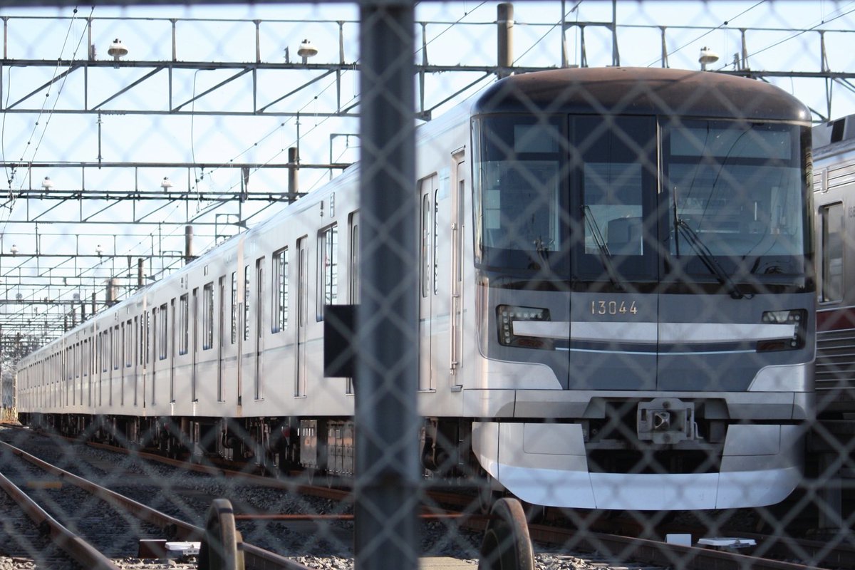 TOQ_sustina's tweet photo. #南栗橋車両管区
今日はまず南栗橋に行ってきました
モーター試験中の #東京メトロ #13000系 #13144F が止まってました！笑
ほかにも #31403F も止まっていてなかなか賑やかでした笑笑
↓に #北館林 の東京メトロ 8000系 #8103F のツイートします！ https://t.co/FJ0WGA5rqu