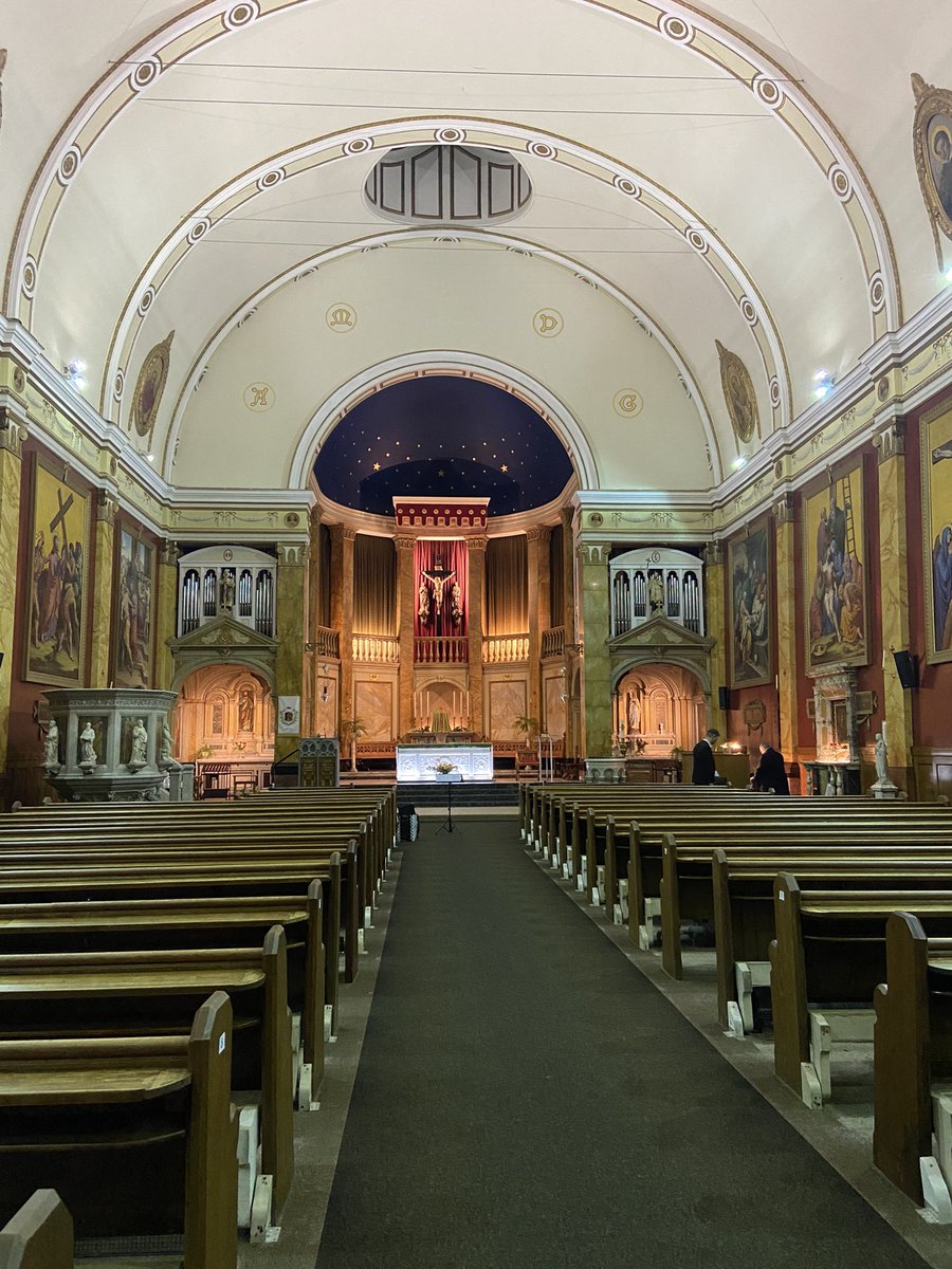A huge thank you to everyone who came down to see us perform last night, it was amazing to get to sing for you all again! #edinburghuniversitysingers #churchofthesacredheart #choirconcert