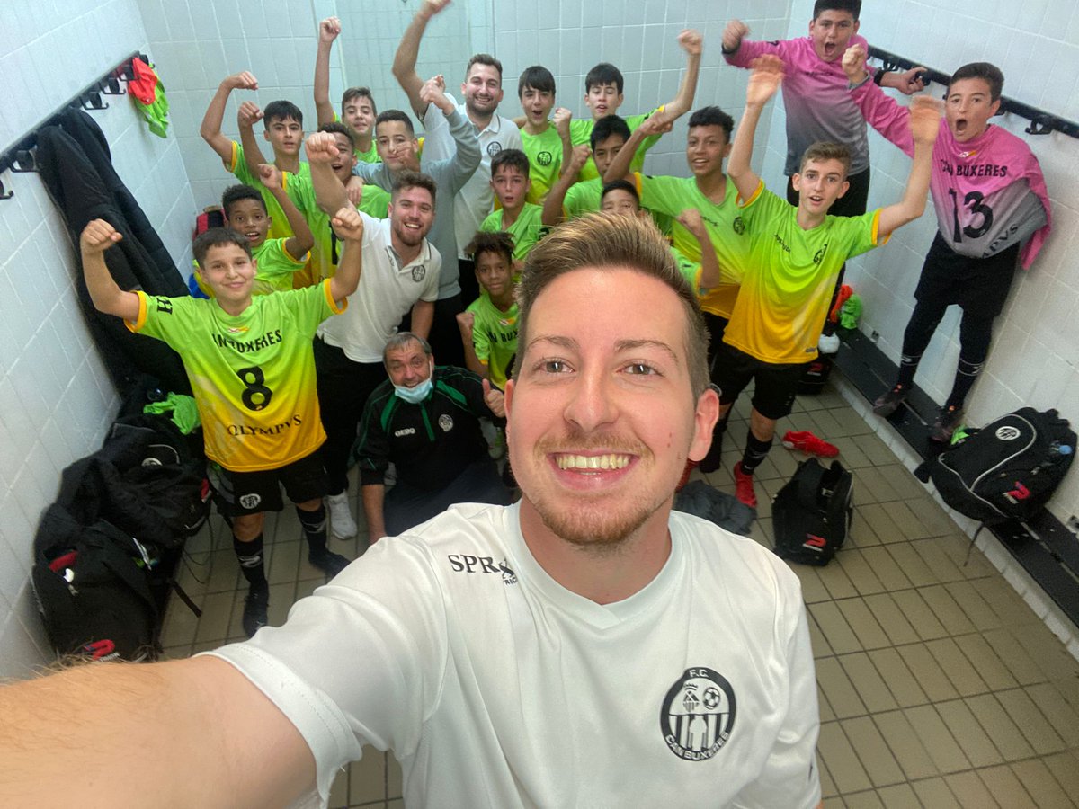 manelgarcia_10's tweet photo. VAMOSSSSSSSSSS!!!!!

Viladecans 0-2 Infantil A

Este equipo sabe sufrir! https://t.co/9SR4MAxfn9