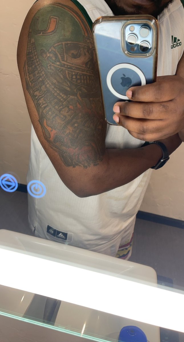 JerkGoBoomTV's tweet photo. Gym time. #Gameday #CanesNation #FuckFloridaState https://t.co/23LaHleKwk