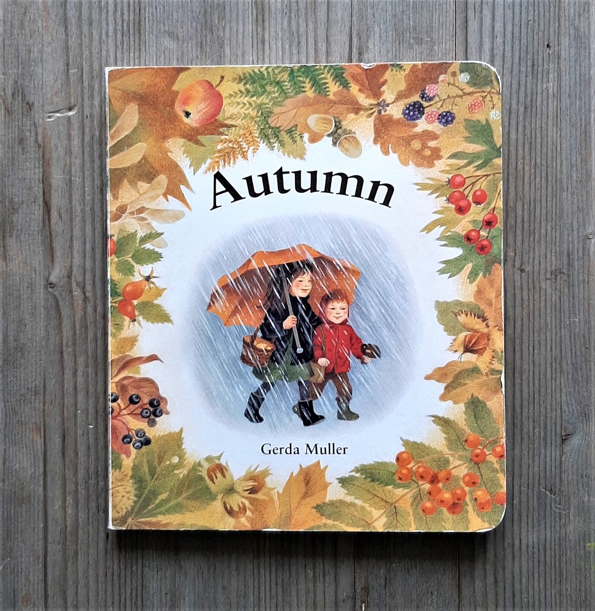 IlmondodiChri's tweet photo. AUTUMN è un silenti book poetico dal quale emerge tutta la potenza e la magia che la stagione autunnale porta con sé. Da 2 anni ❤ https://t.co/zjw329gjNj
#autumn #silentbook #gerdamuller https://t.co/ADEjfw32d5