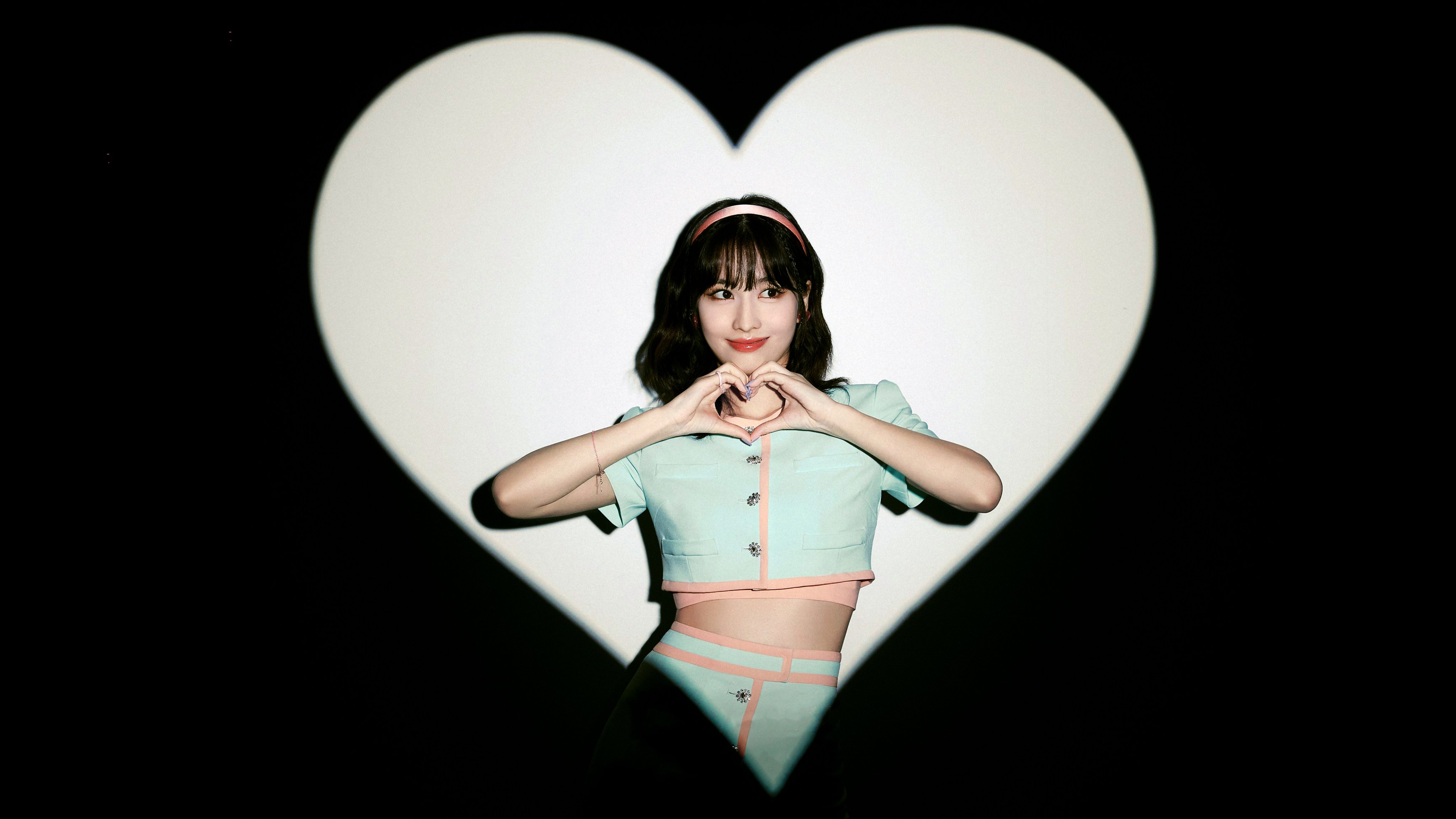 Pogzilla Twice Momo Formula Of Love Full Of Love Ver 4k Desktop Wallpaper T Co W8jnvsz0cw Twitter