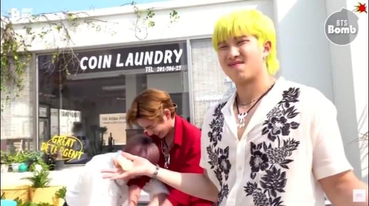 ela_yy3's tweet photo. LMAO Namjoon's face over taejin fighting for the ice cream 😭😭 https://t.co/eHiX7B2Vd2